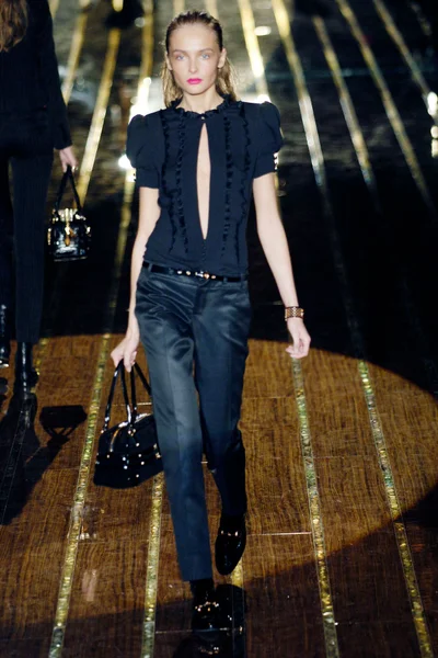 Look 2